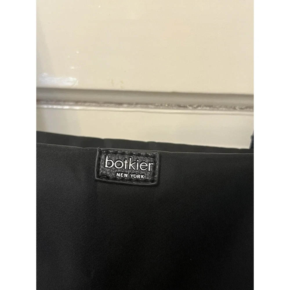 Botkier New York Black Xtra Large Tote Nylon Zipper Shoulder Bag 11 x 17 Soho
